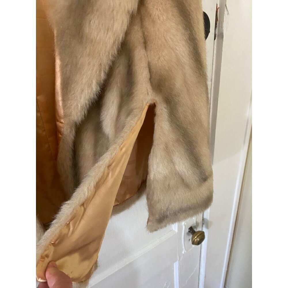 Vintage Montgomery Ward Faux Fur Union Made Coat Shawl - M/Large - Picture 2 of 14